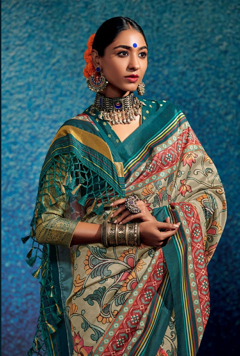 Teal Blue beautiful Indian saree with blouse in ,USA Perfect for Indian wedding or party wear for women - ReadyToWearshop