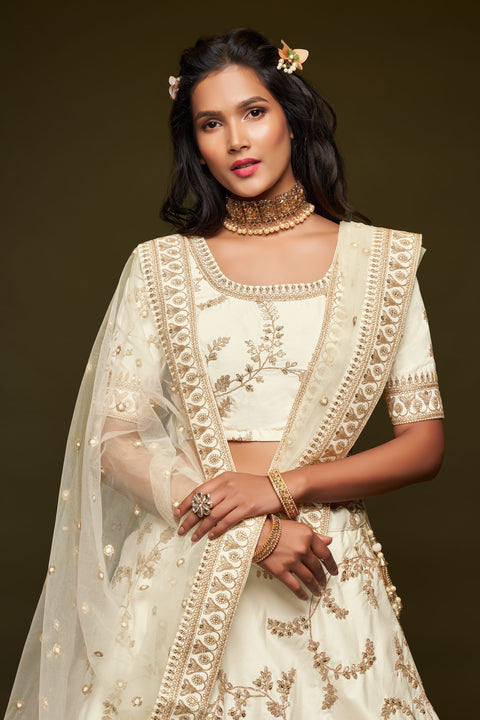 White Glamorous Fancy Lehenga Choli for Women In Wedding Occasion with Dupattaa in US